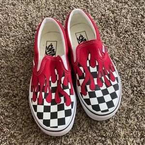 vans US women’s 7 US men’s 5.5. red & checkered
